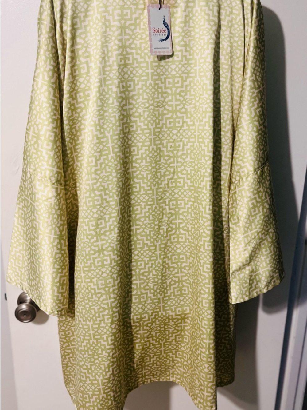 🎉🎉 SATURDAY SPECIAL 🎉🎉Soirée the Label. Lime green satin silk caftan dress-XL - Picture 12 of 16